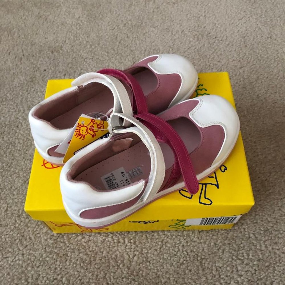 SmartFit Mary Jane Shoes for Girls - Pink / White - Size 11M - New with box